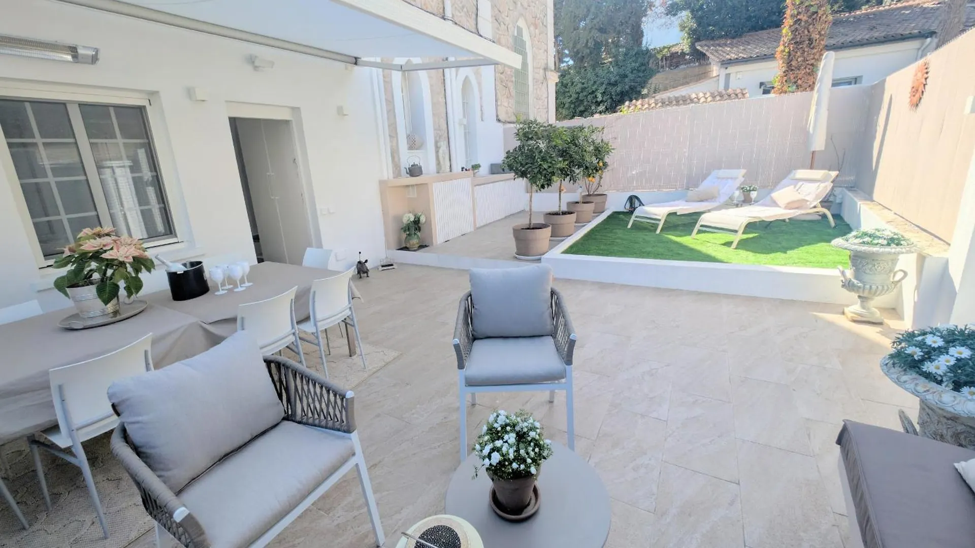 Apartment Ref Mauresque By Palmes D Or Properties Golfe-Juan France